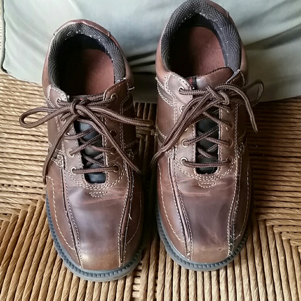 Arizona Jean Co,boys size 4 dress shoes, brown